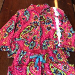 Relaxed flannel satin trim arabesque